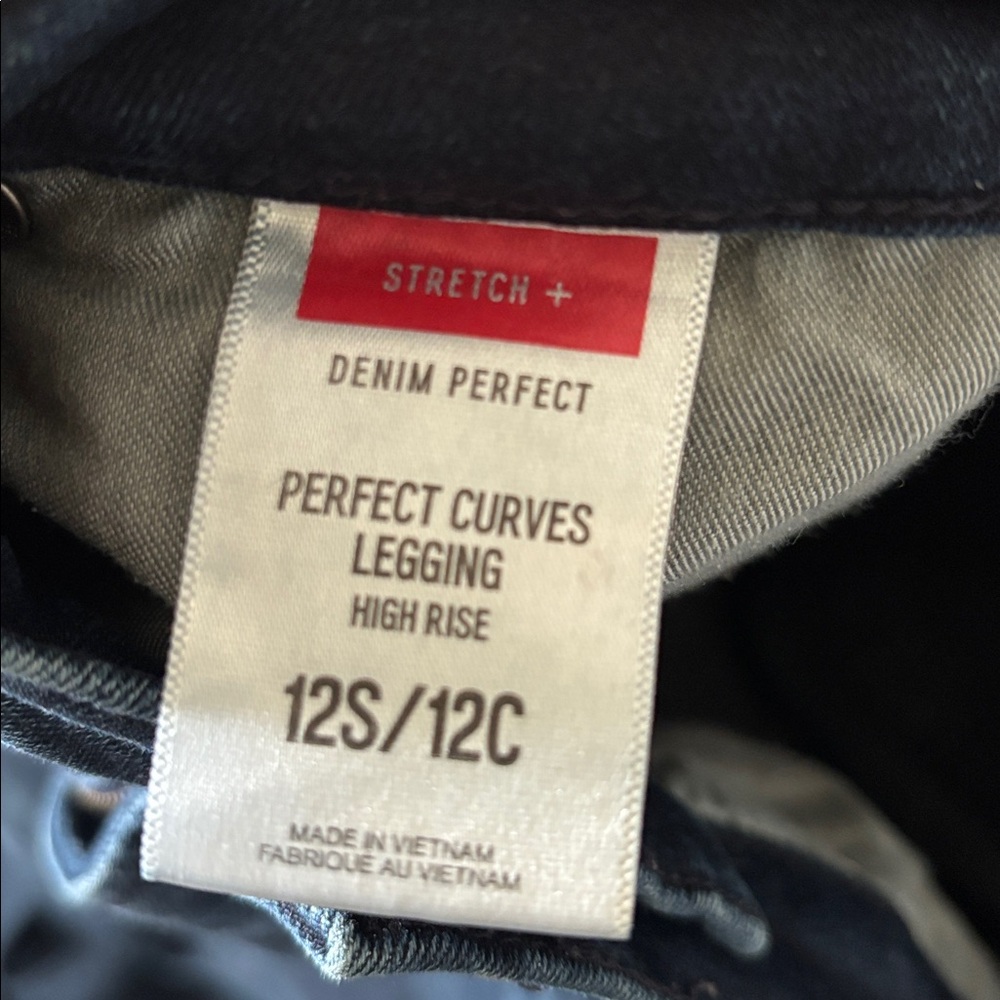 Express Perfect Curves High Rise Jean Legging - Picture 8 of 12